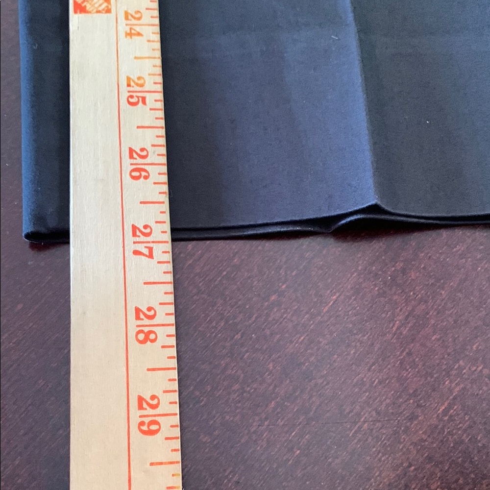 Talbots Black Capris with Smooth Woven Fabric - Picture 11 of 11